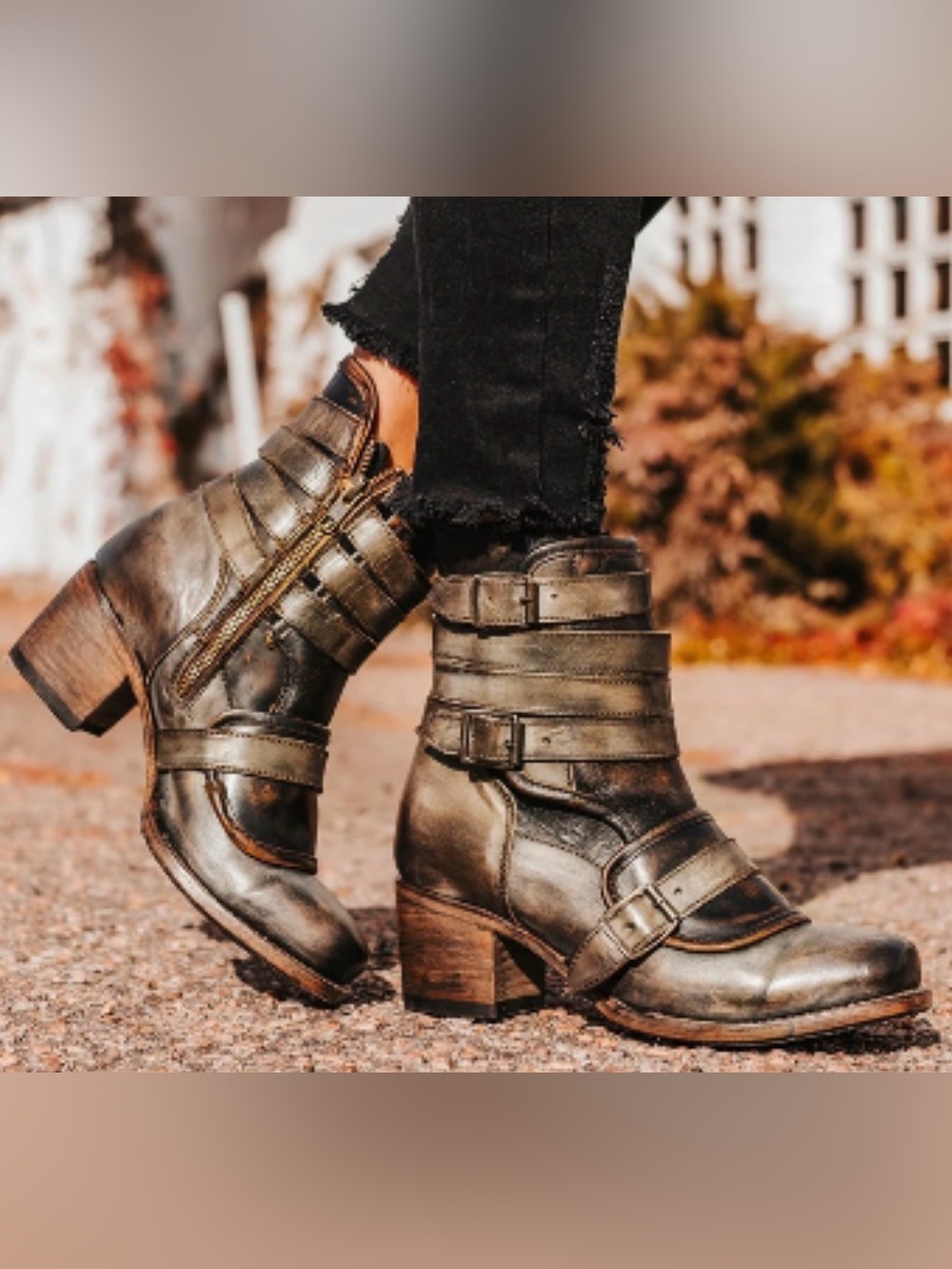 Freebird by Steven Darlin Two-Tone Black Olive Strapped Leather Ankle Boots sz 9